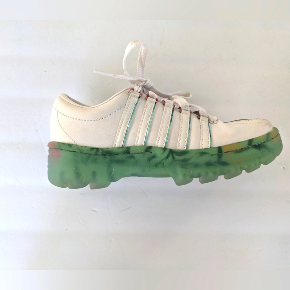 Never Worn K-Swiss North Classic 2 Low White Gum Soles Size 3.5